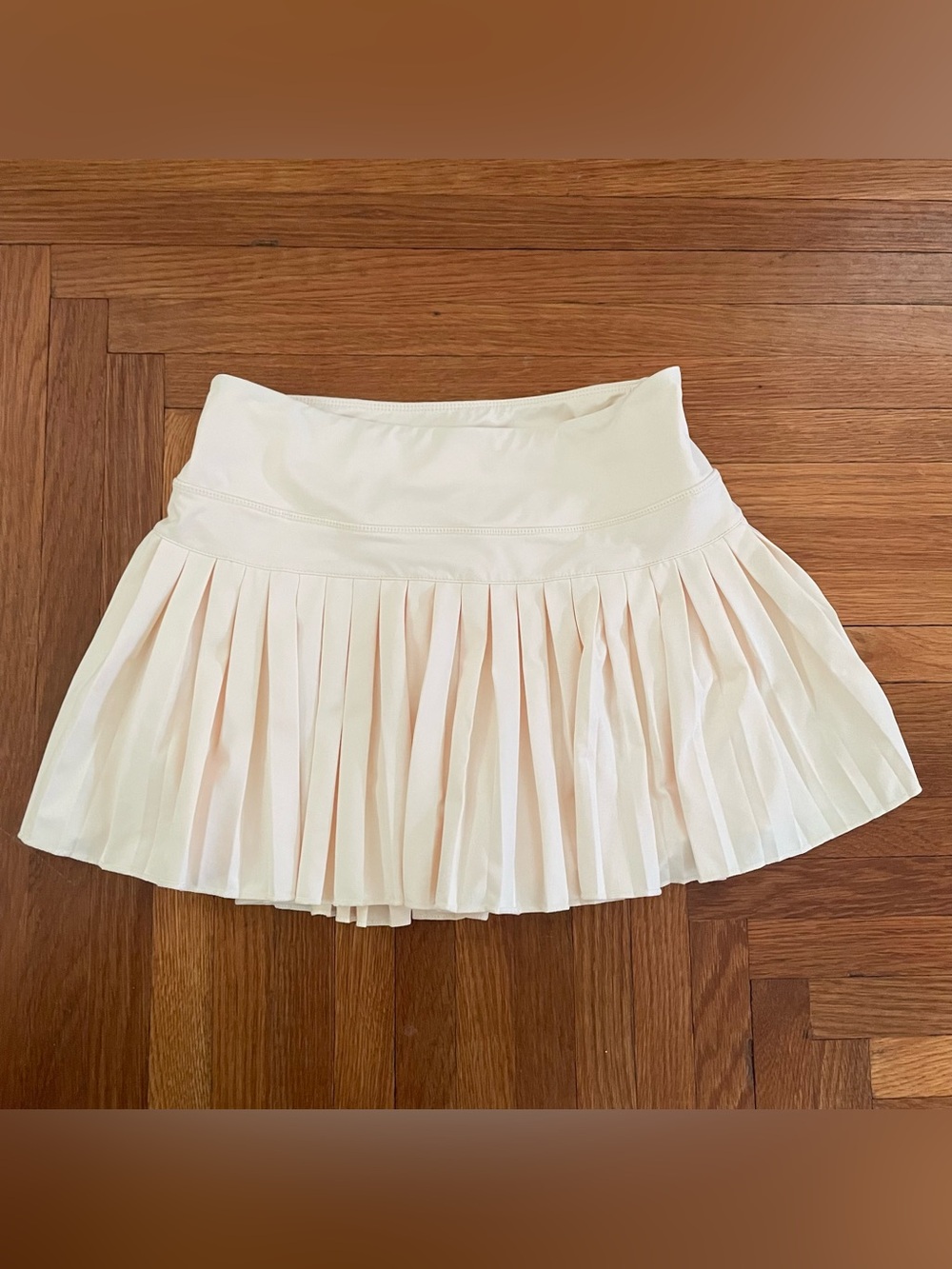 Women's Pleated Mini Skirt in Cream - Lightweight Tennis-Inspired Style